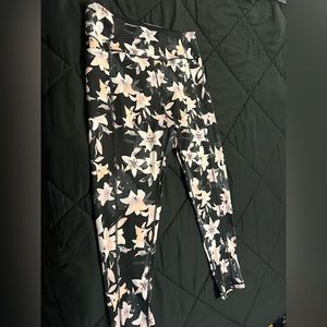 Victoria secret leggings floral used size 16